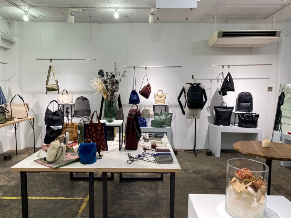 株式会社ケージェイ主催『2021 A/W』Bag & Shoes Exhibition 展示